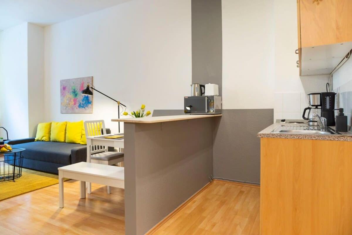 Cozy 2 room apartment next to Hermannstraße