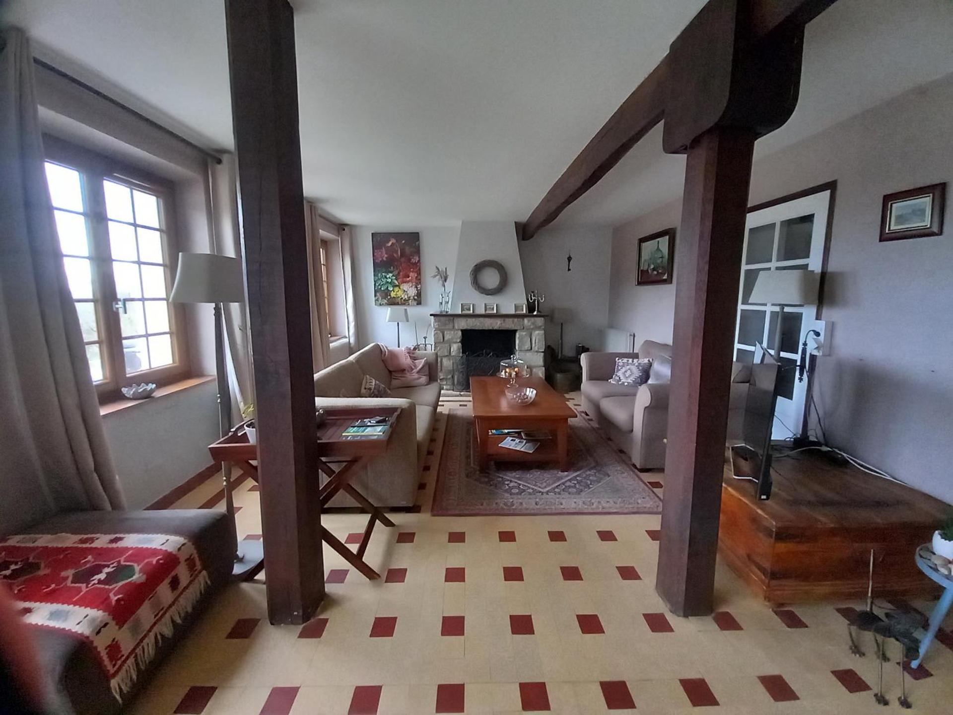 Communal lounge/ TV room