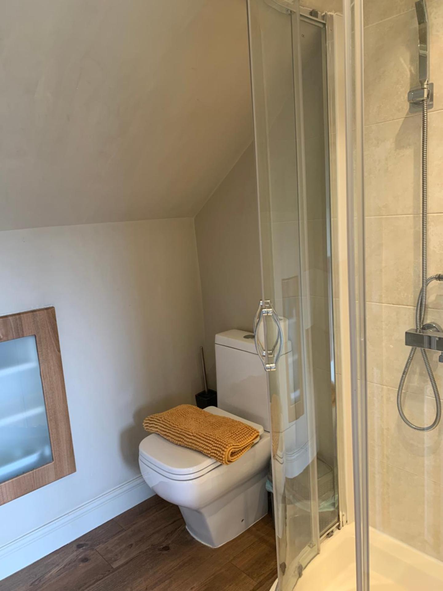 First floor Pad Carterton near Burford