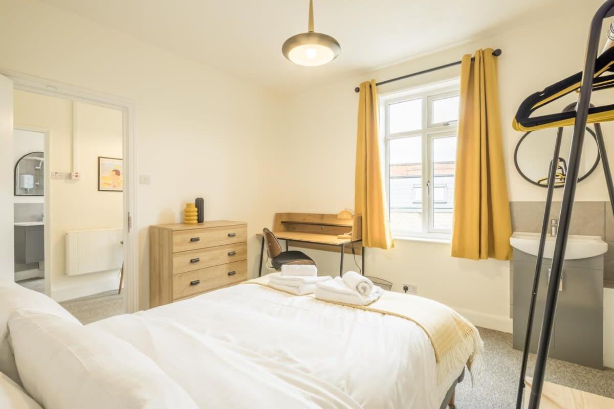 Fabulous Large Apartment for 7 - CENTRAL Cambridge