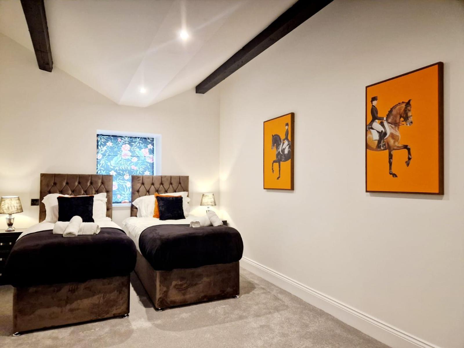 The Hamilton luxury holiday let's- Holly Barn