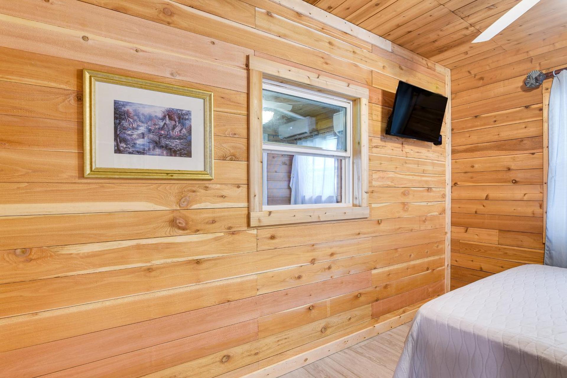 Walk to Shore Freeport Beach House with Grill!