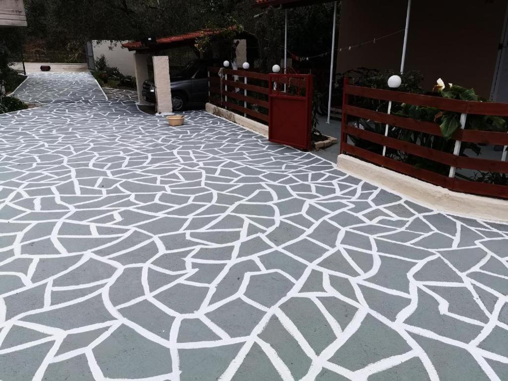 Nikitas Apartments & Suites