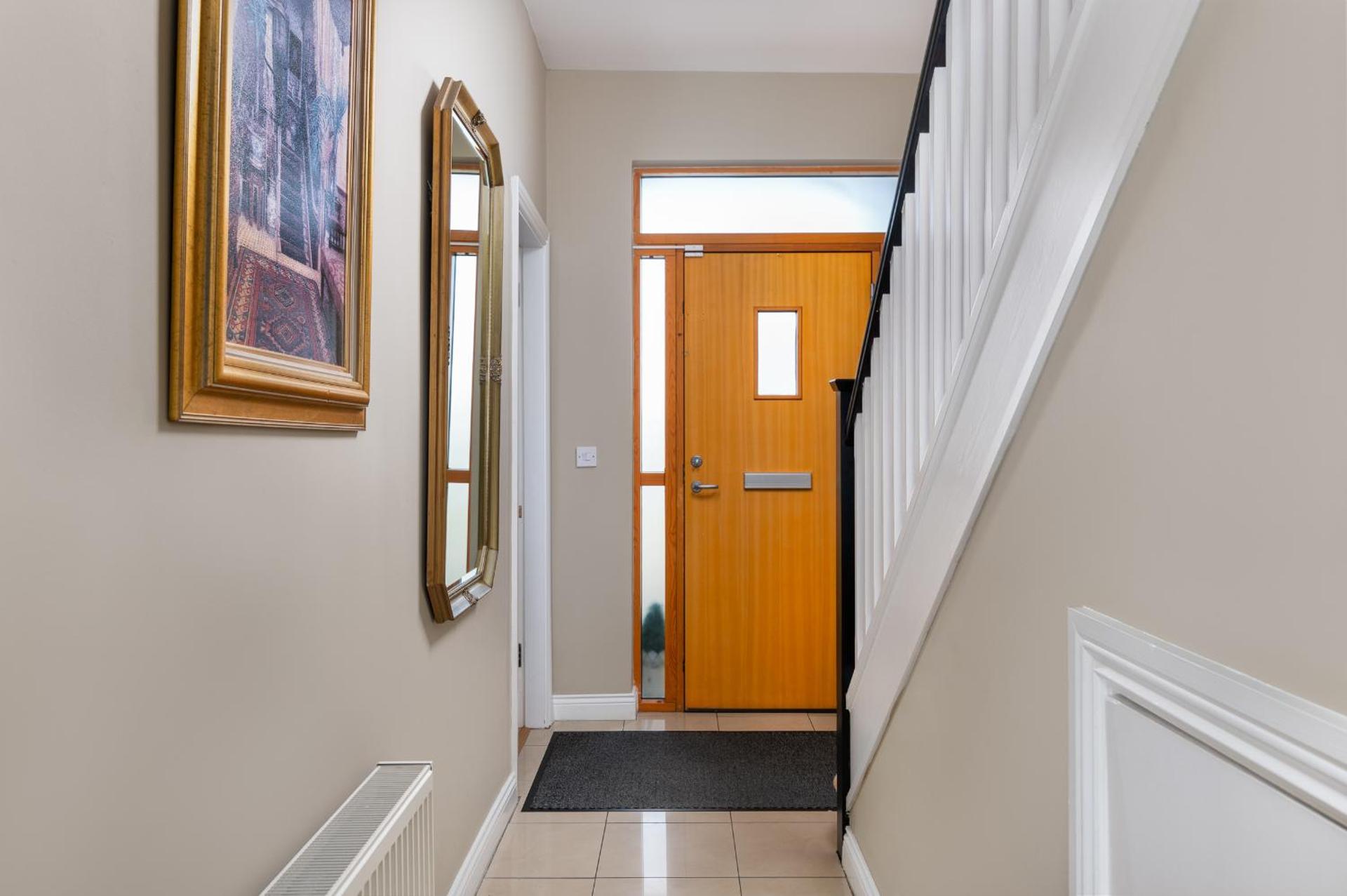 Shannonside - Stylish 5 Bed Marina home & 40ft mooring