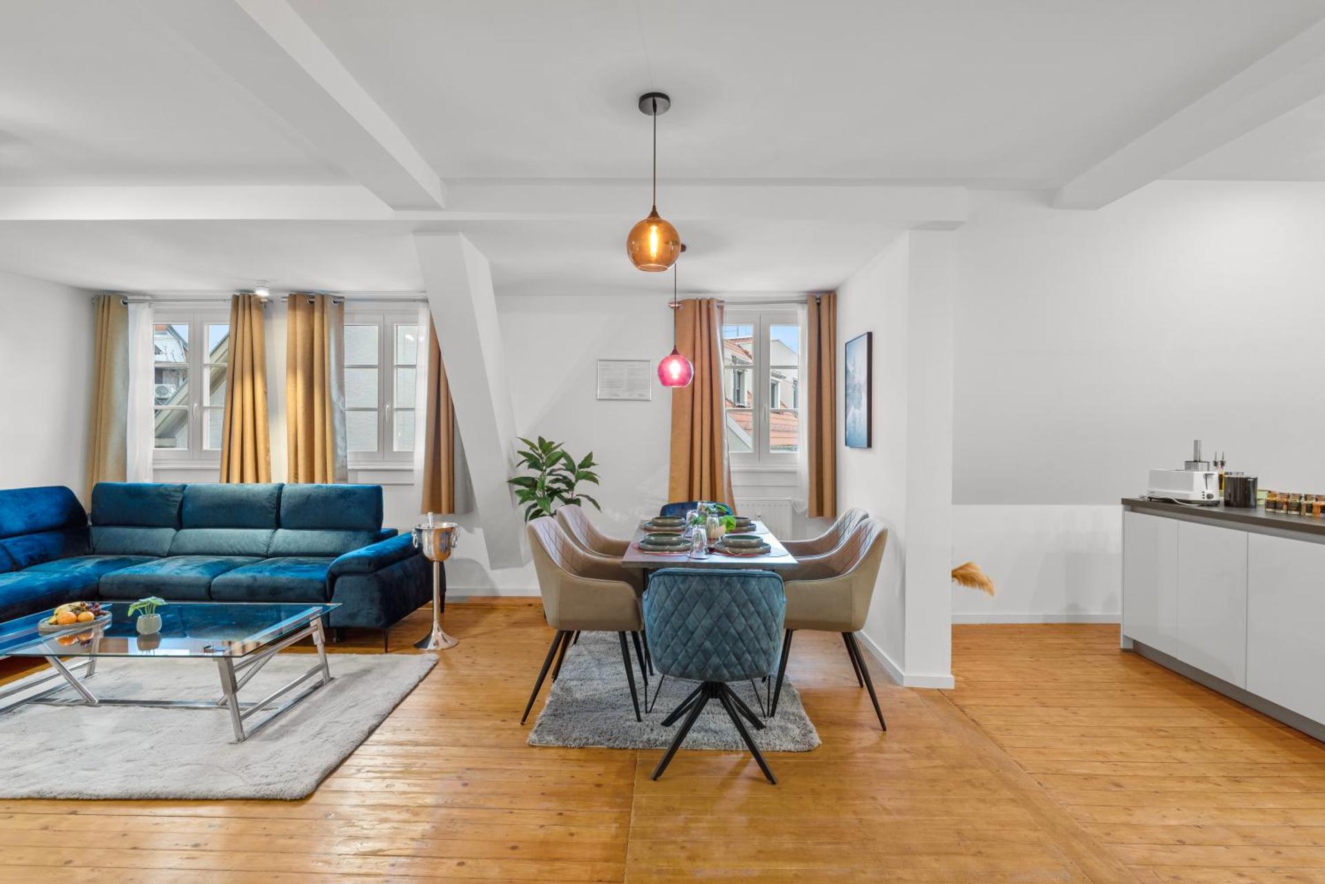 Traumhaft gelegene Altbau-Wohnung im Herzen von Weinheim - Parking