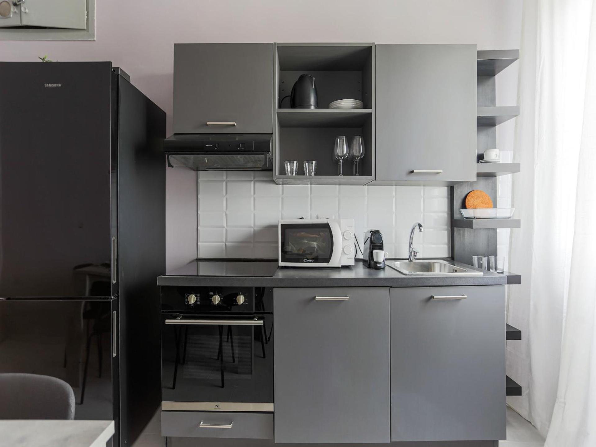 Kitchen or kitchenette