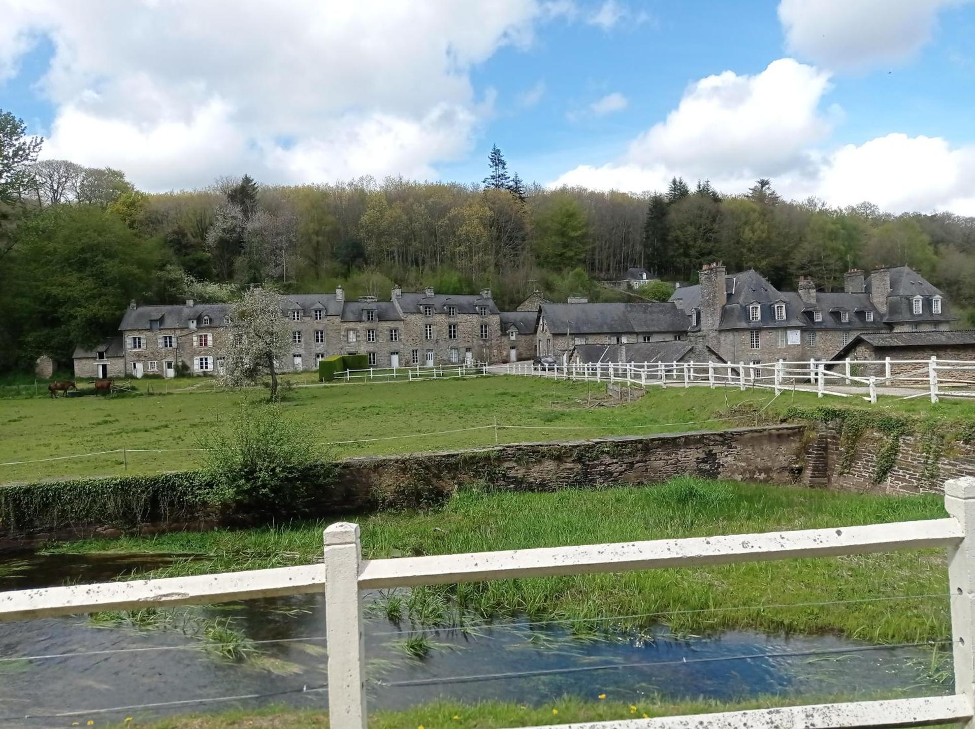 Les hébergements insolites de Quénécan