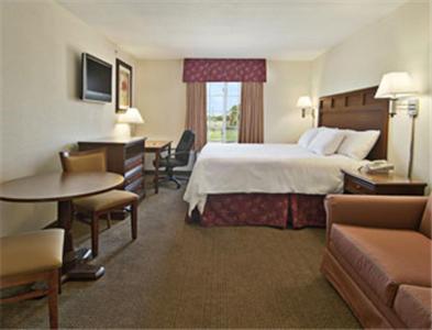 Super 8 by Wyndham Bowling Green North