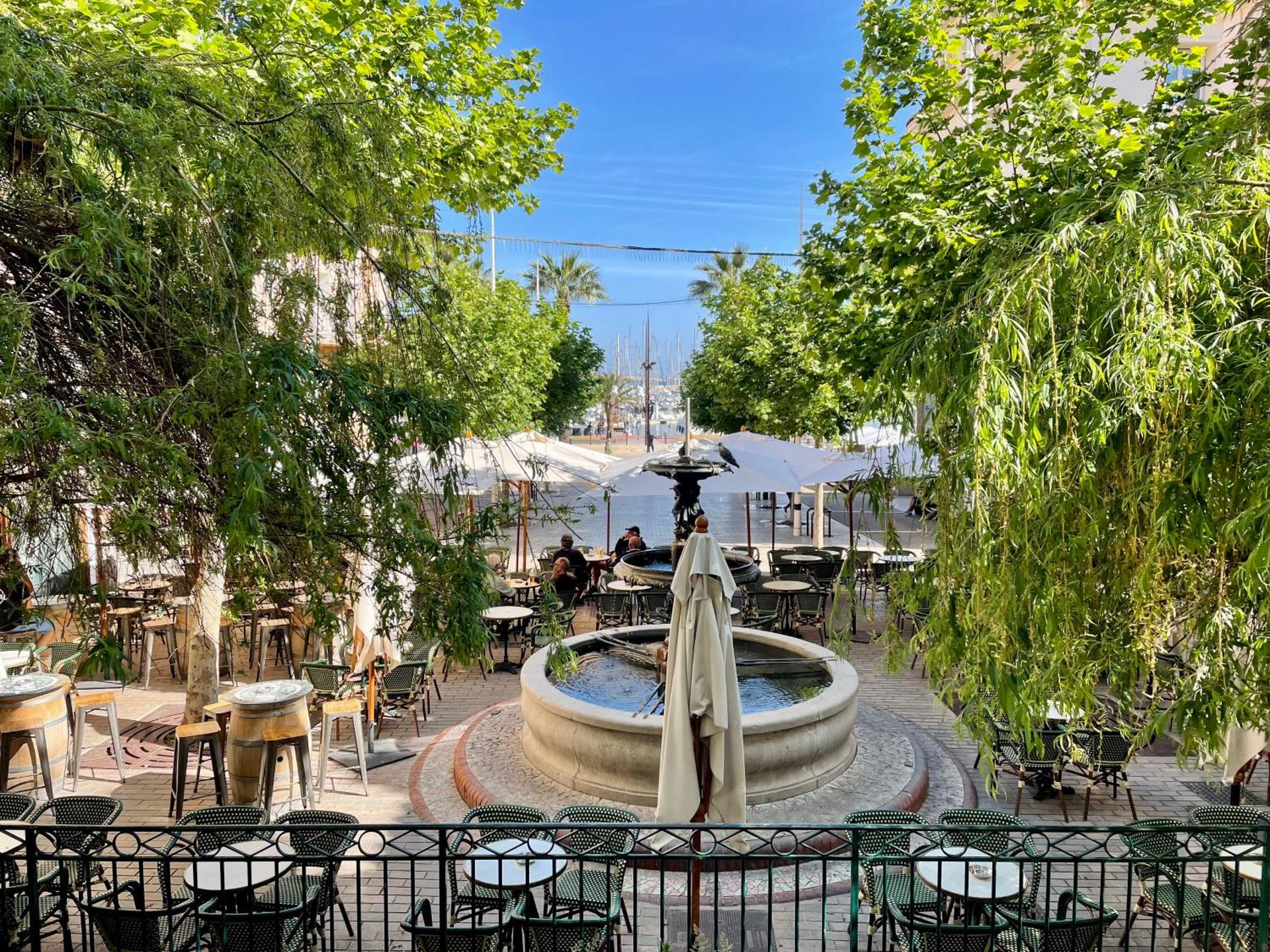 Tout proche gare et port, vue mer, clim et parking