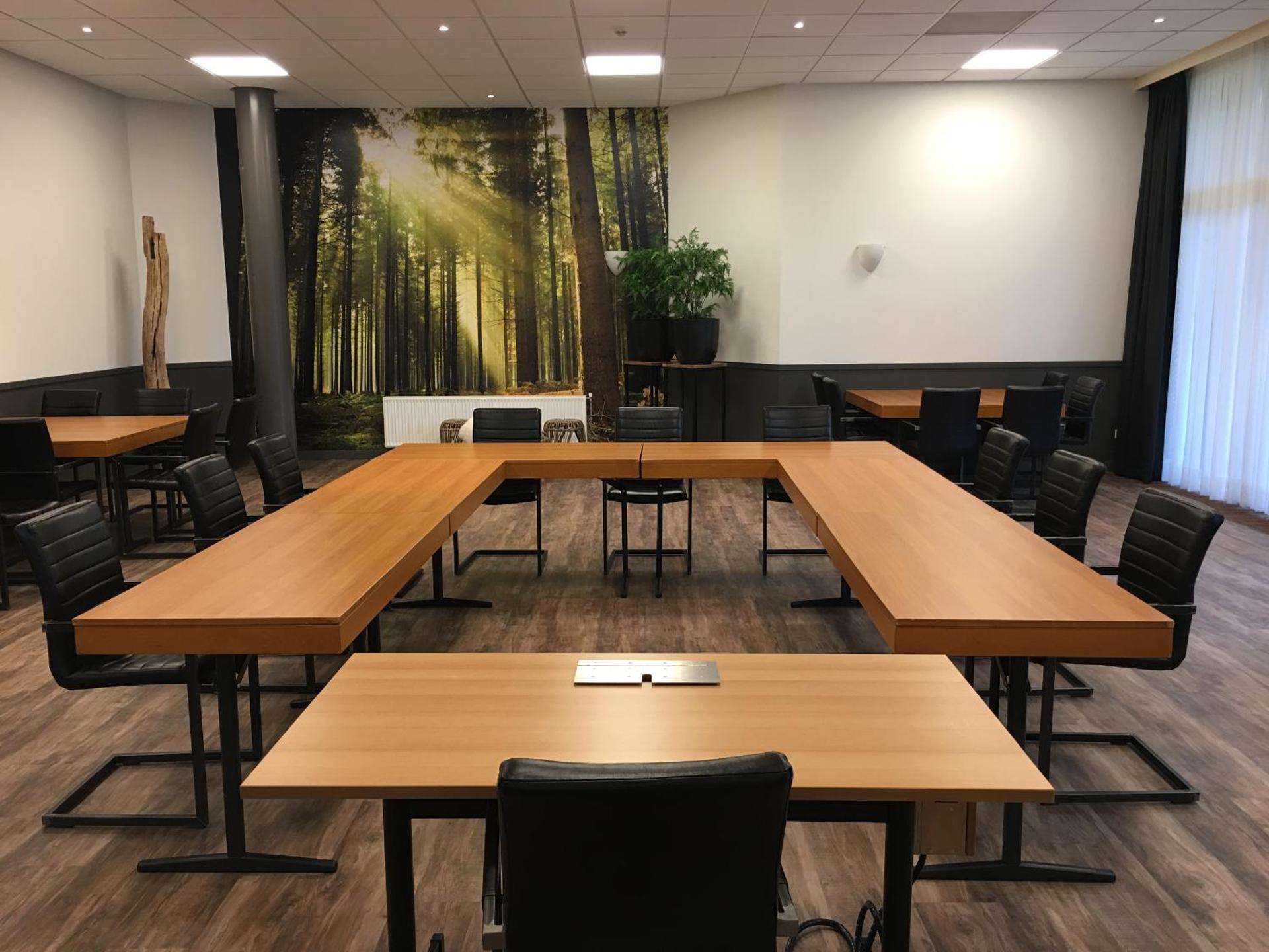 Meeting/conference room