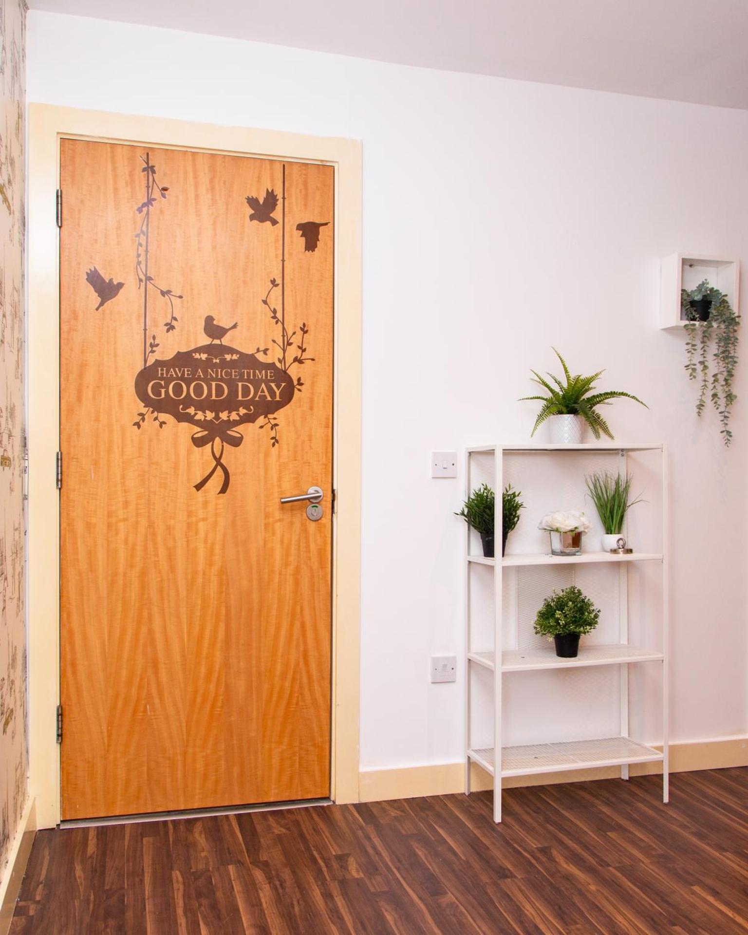 Luxury 3 King Bed Apartment Quayside