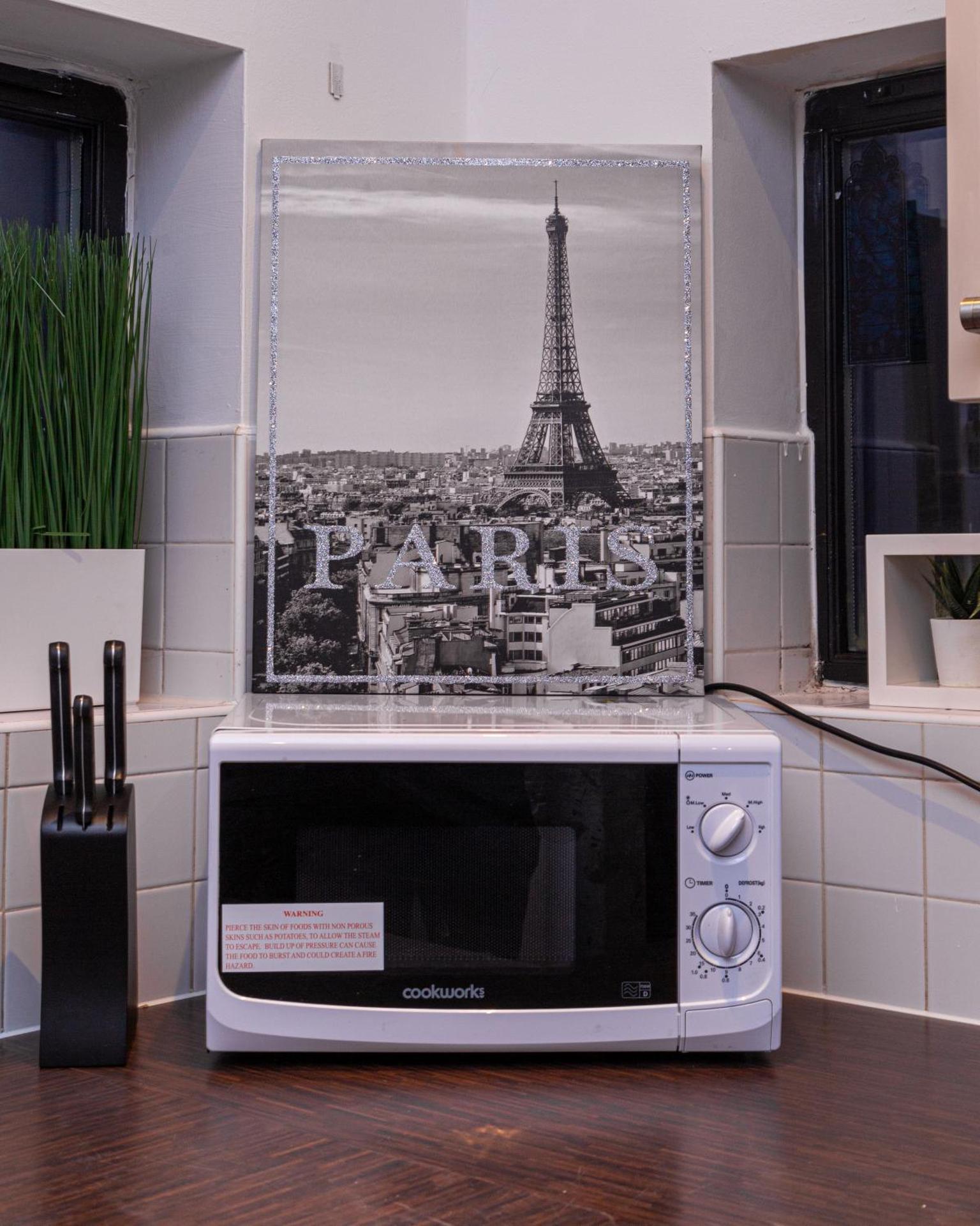 Luxury 3 King Bed Apartment Quayside