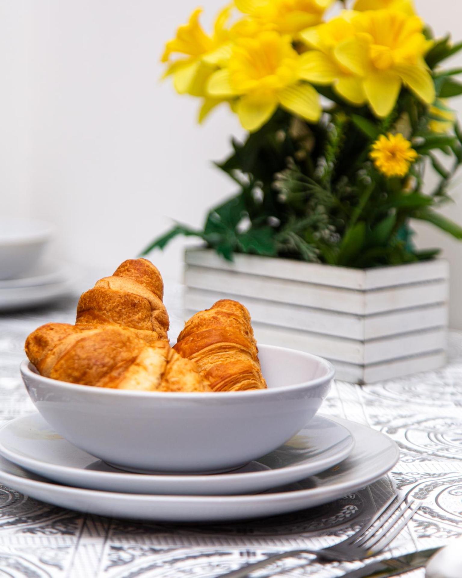 Luxury 3 King Bed Apartment Quayside