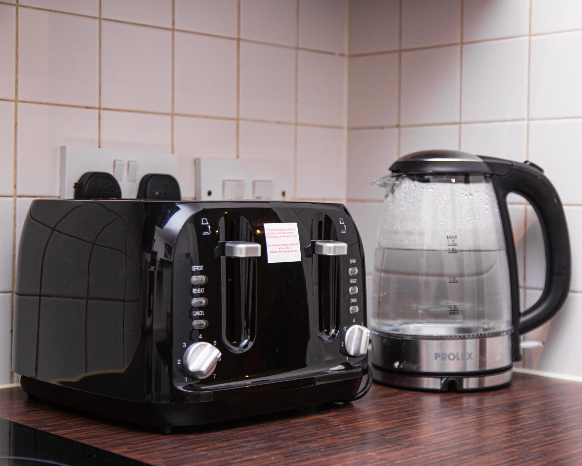 Luxury 3 King Bed Apartment Quayside