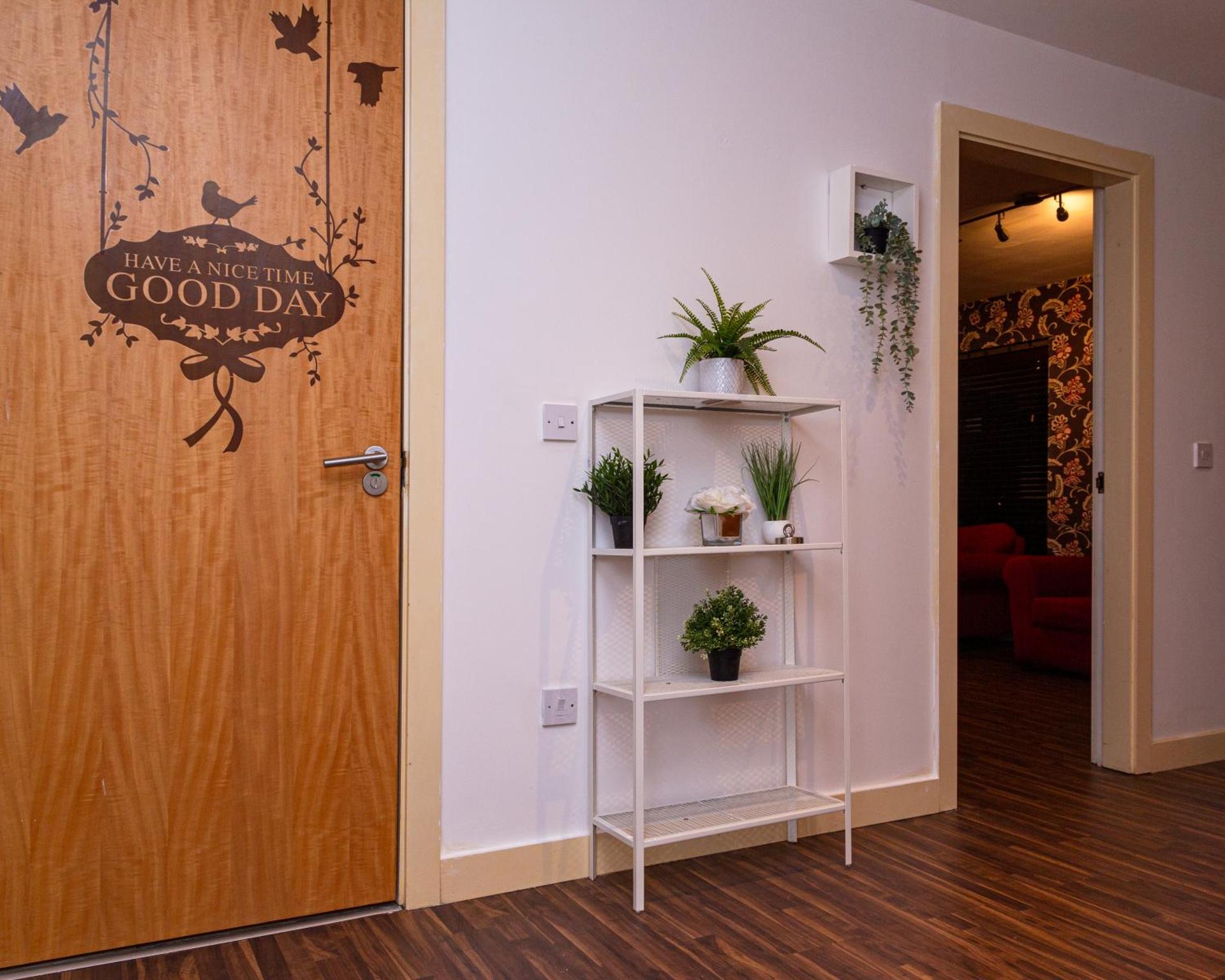 Luxury 3 King Bed Apartment Quayside