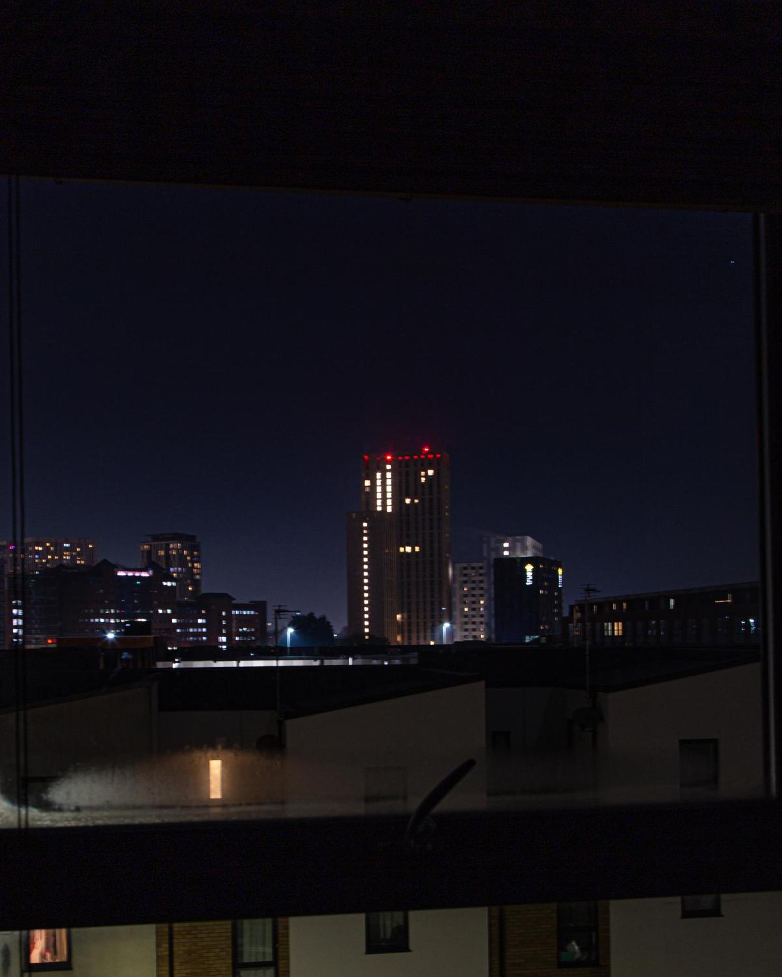 Luxury 3 King Bed Apartment Quayside