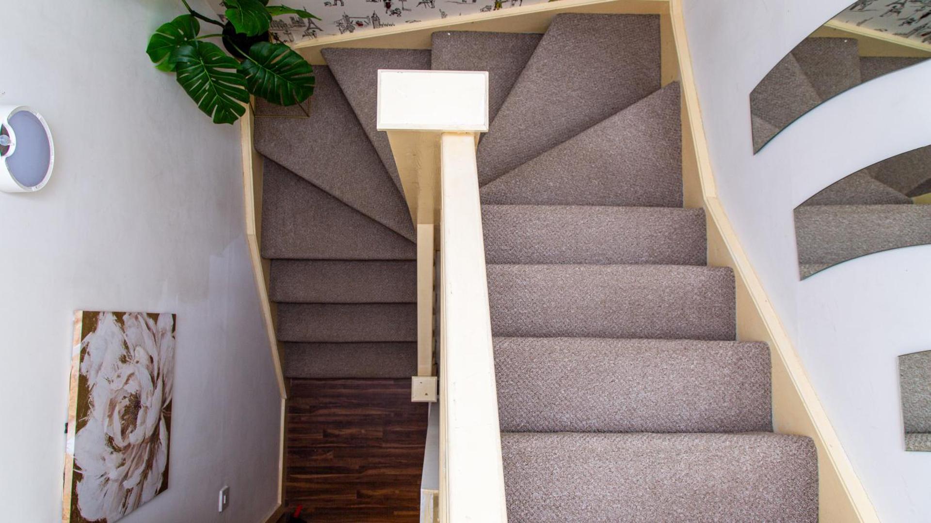 Luxury 3 King Bed Apartment Quayside