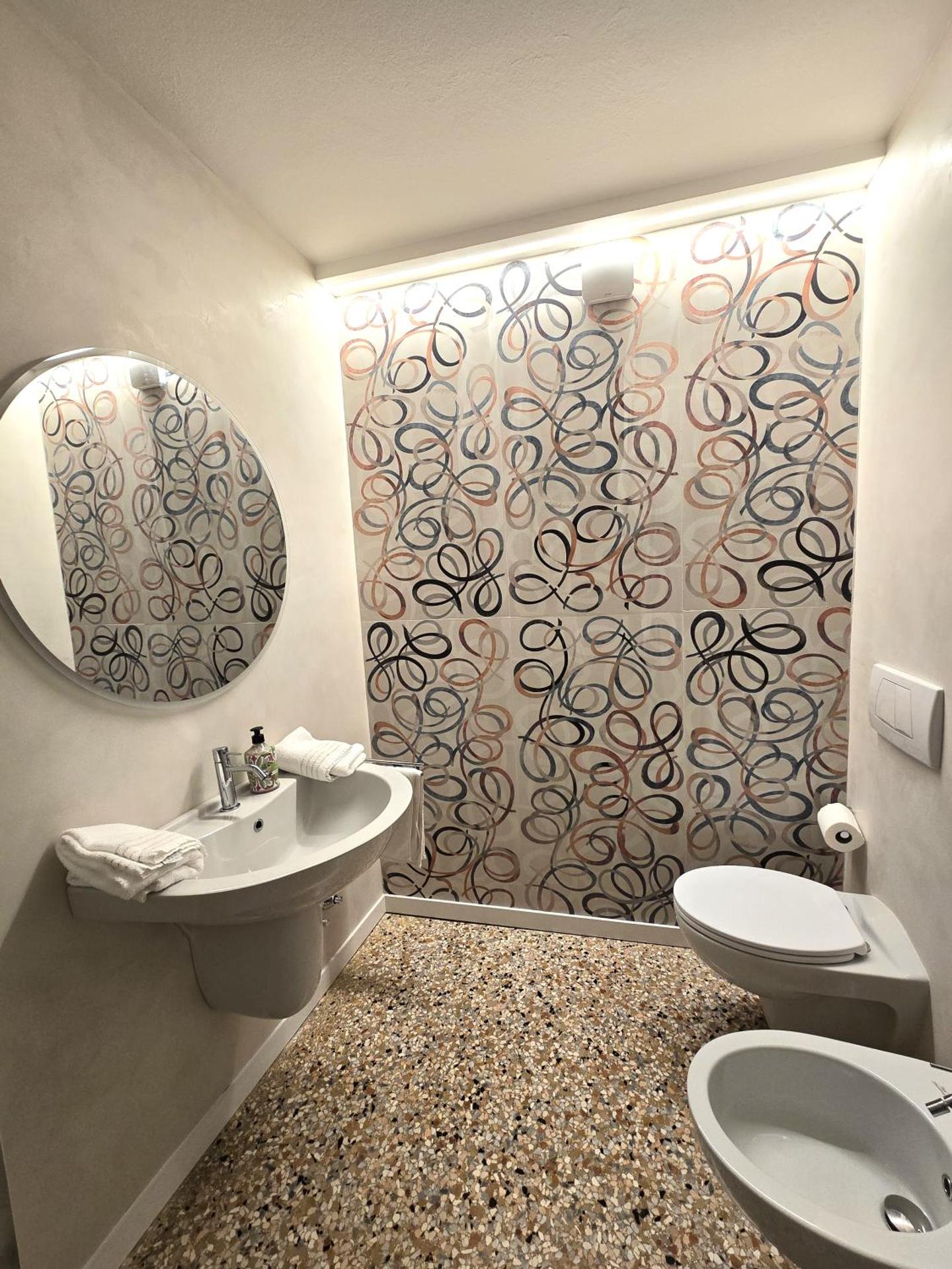 Cozy Studio with Canal View