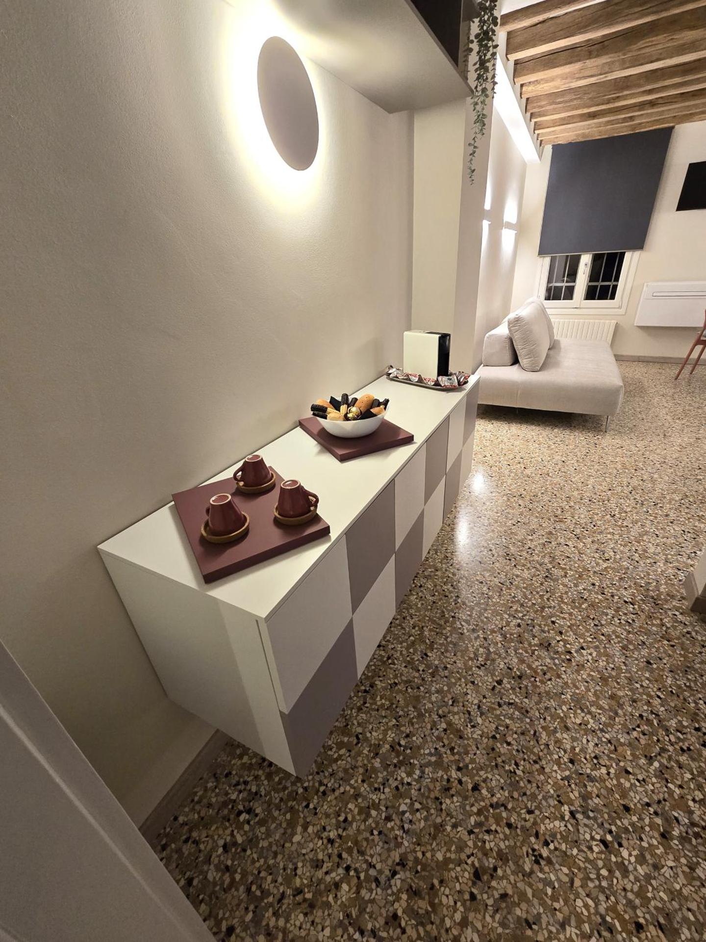 Cozy Studio with Canal View