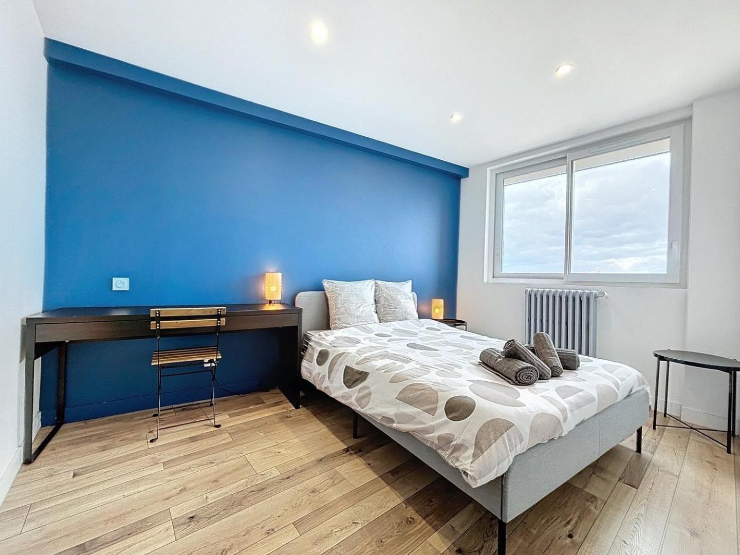 Le Balcon - Vue sur canal de Brienne