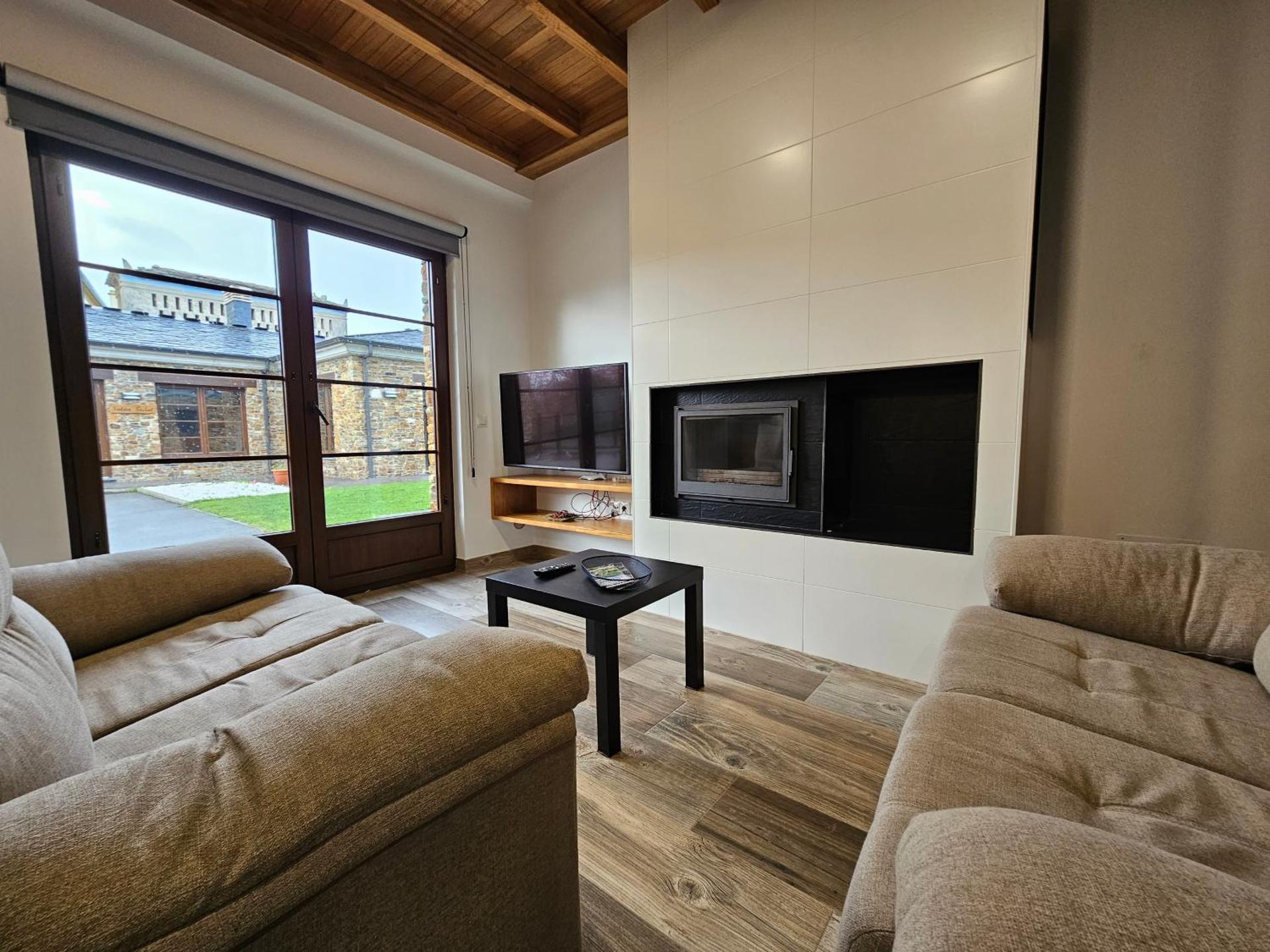 Apartamentos Rurales Lola Penarronda