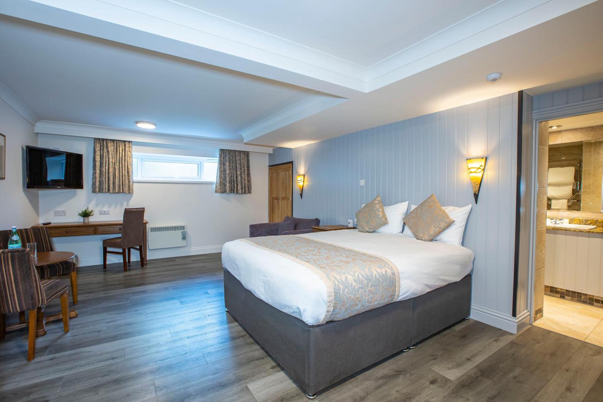 Photo of the whole room