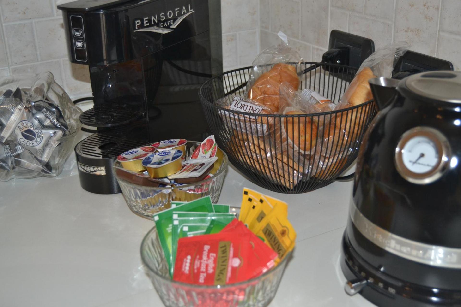 Coffee/tea facilities