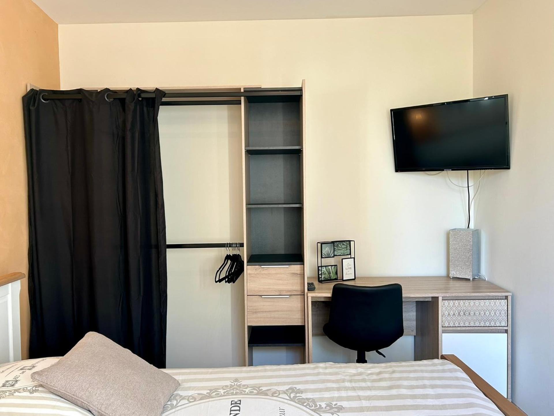 Résidence Investar appartement 4 Superbe T2 meublé, Gare 10mn à pied