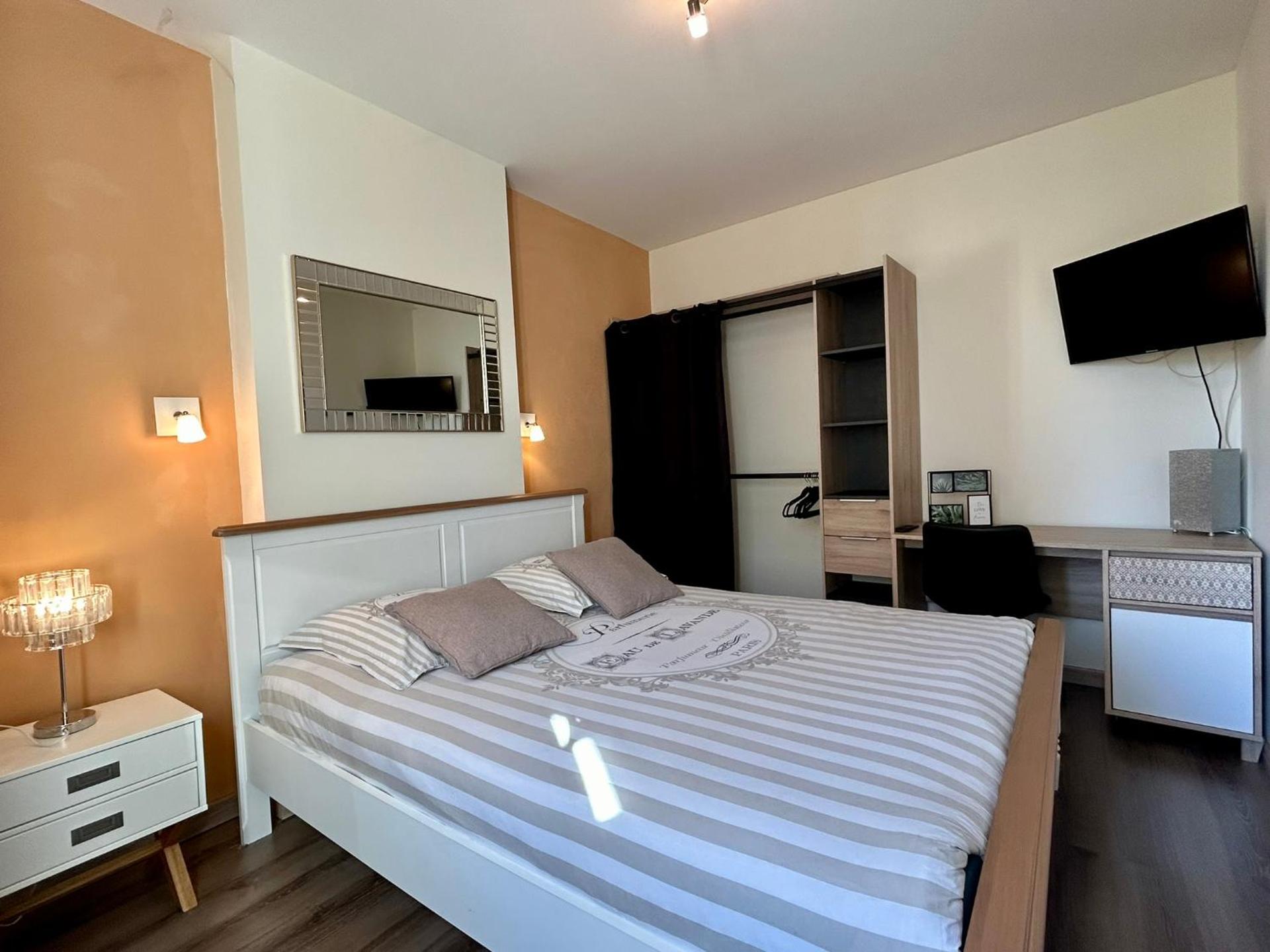 Résidence Investar appartement 4 Superbe T2 meublé, Gare 10mn à pied