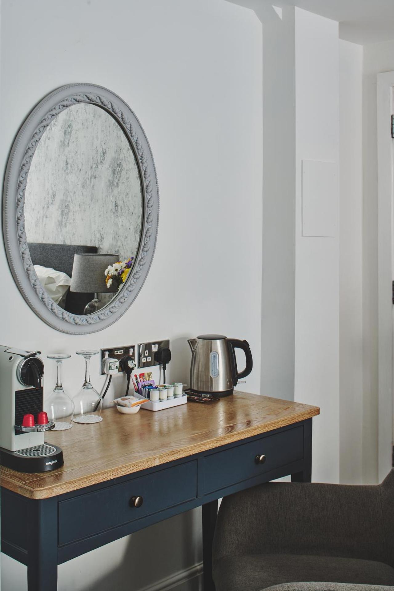 Coffee/tea facilities