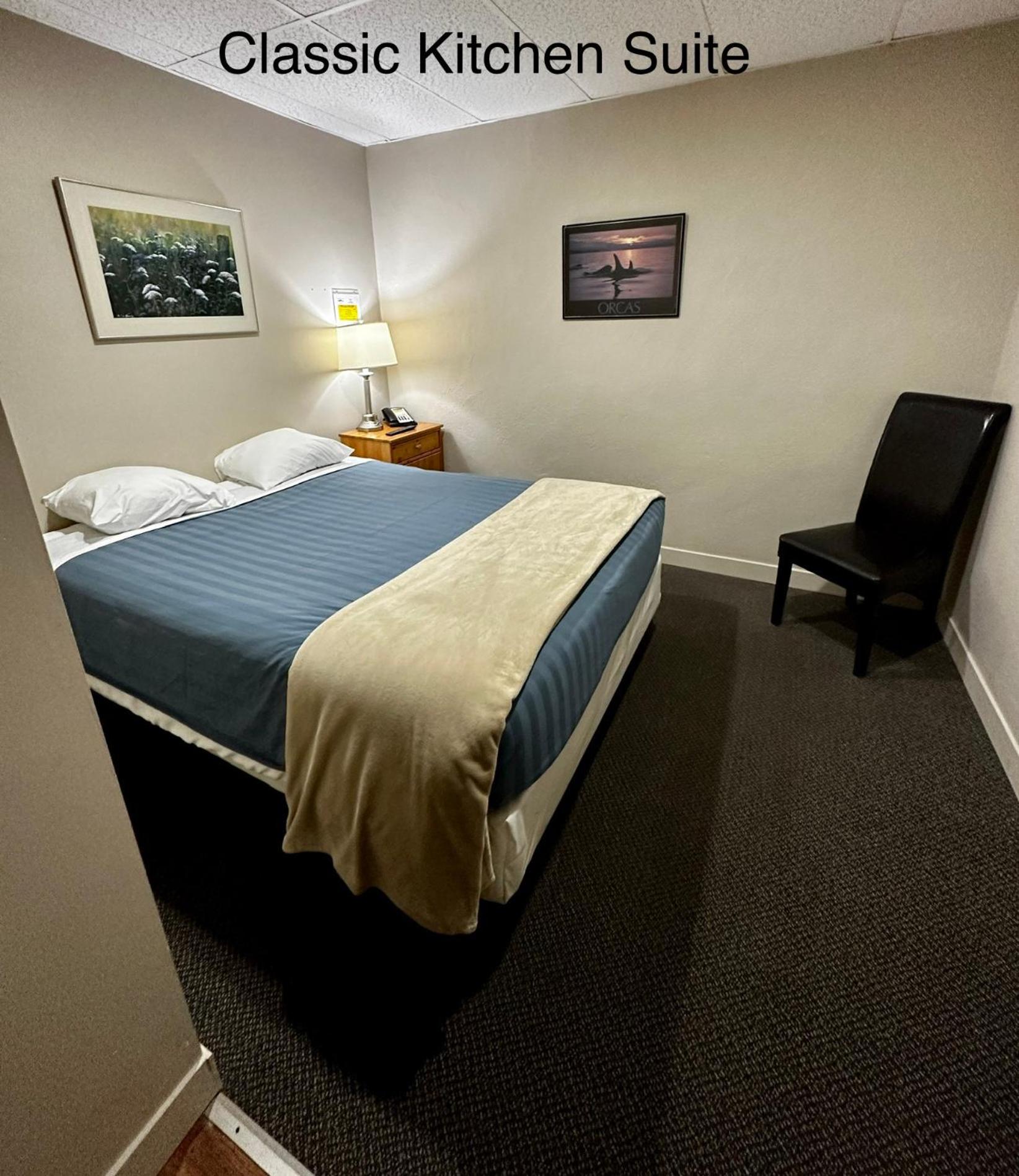 West Coast Motel on the Harbour