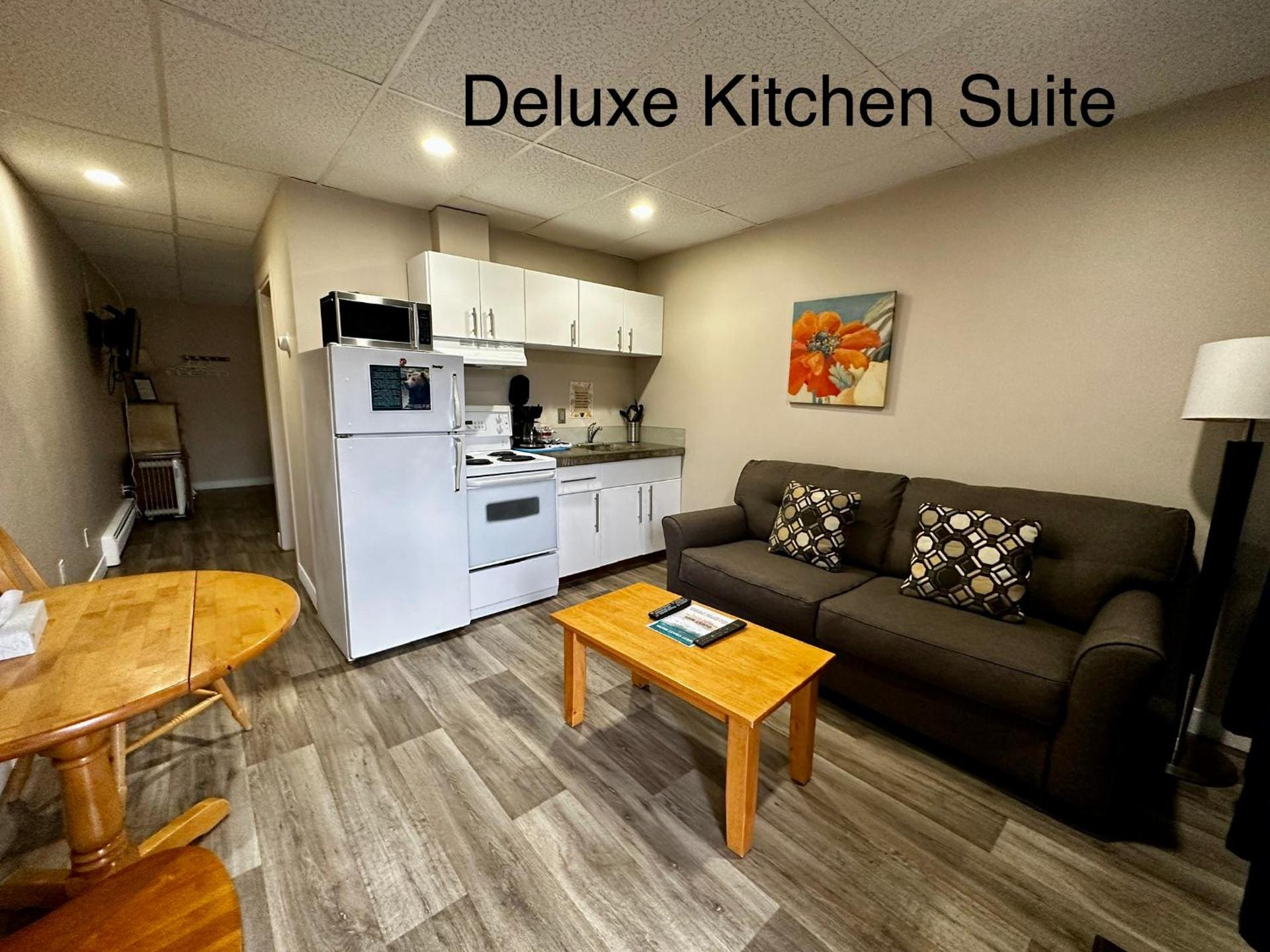 Deluxe Suite with Kitchen