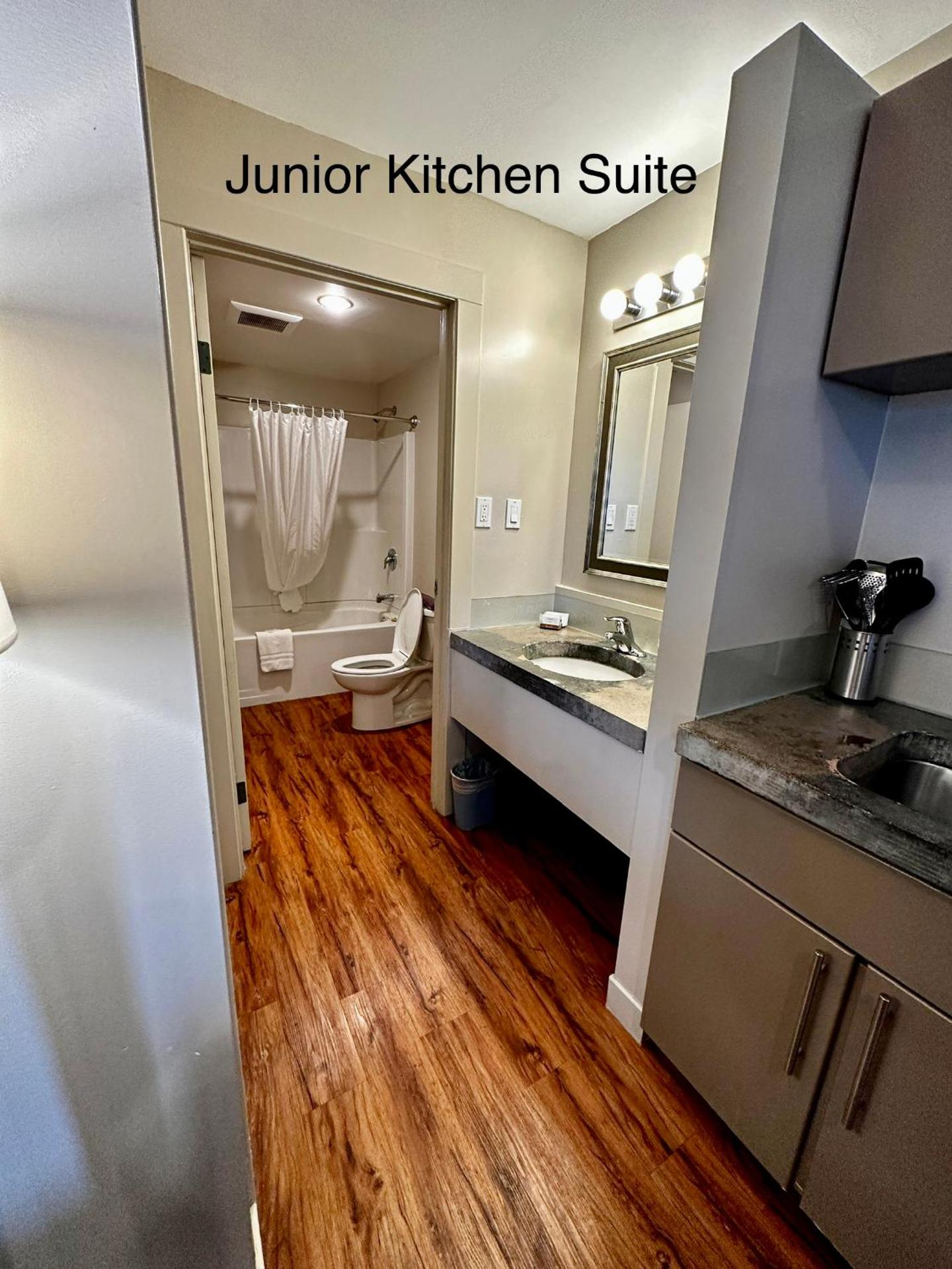 Junior Suite with Kitchen