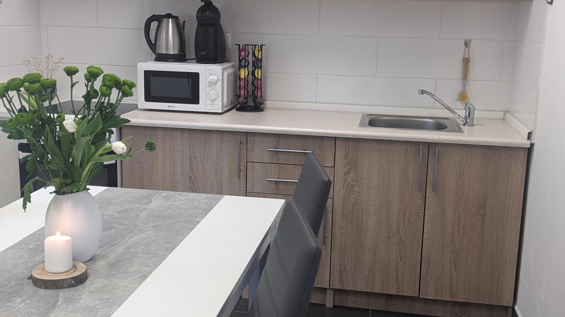 Kitchen or kitchenette