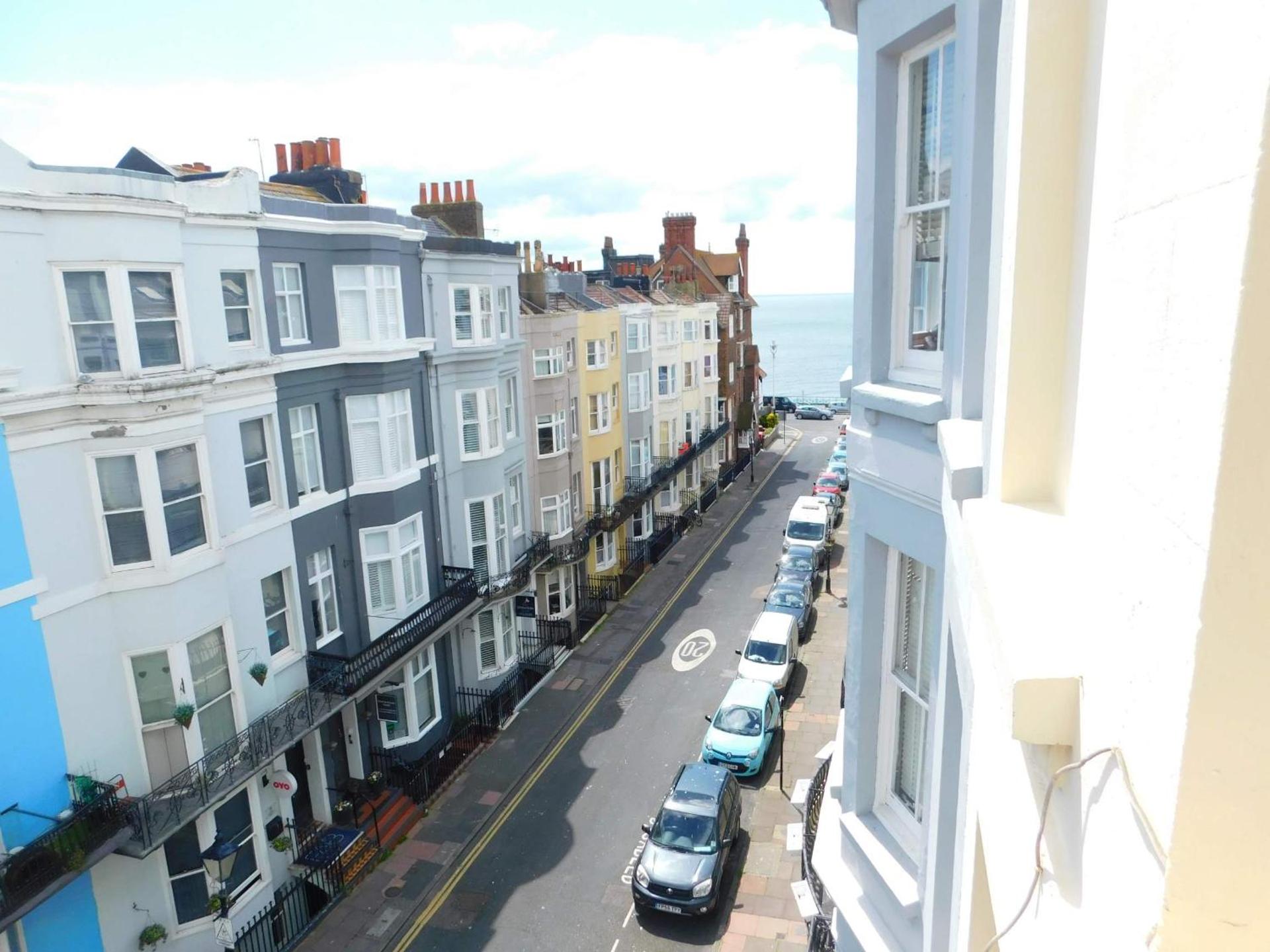 Central Kemptown Brighton Studio Apartment