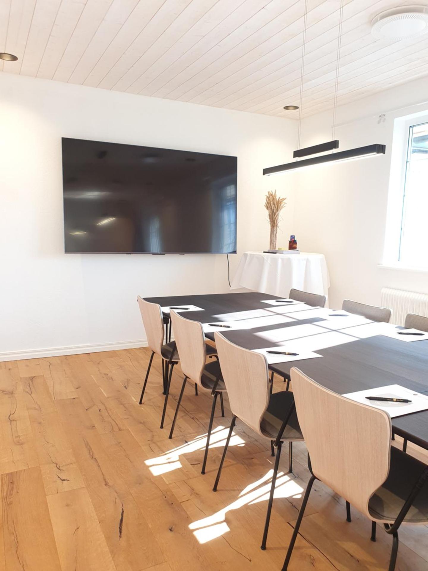 Meeting/conference room