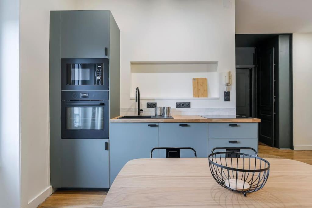 10' de Lyon- Appartement Tassin Centre - 2 Parking