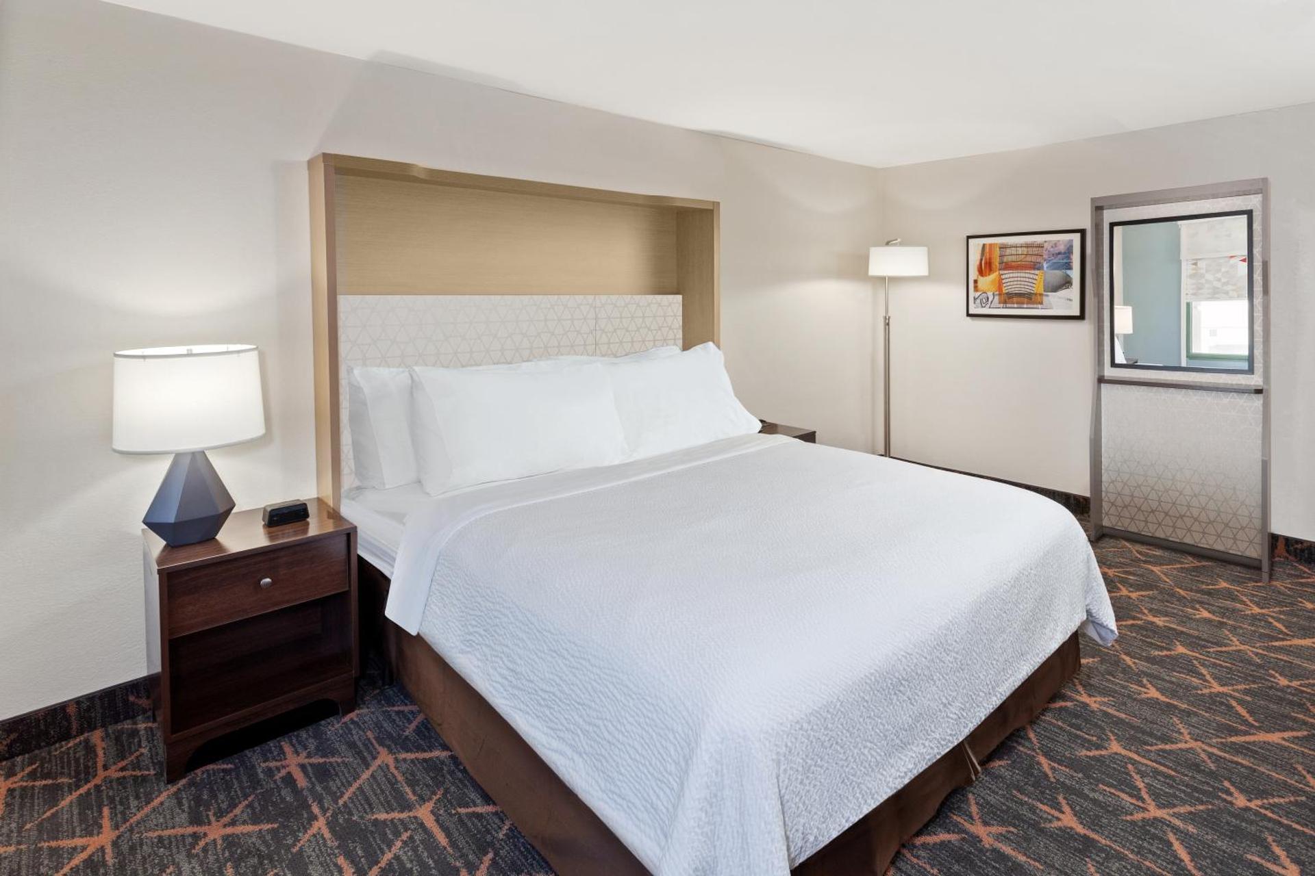 Holiday Inn Chicago/Oak Brook by IHG