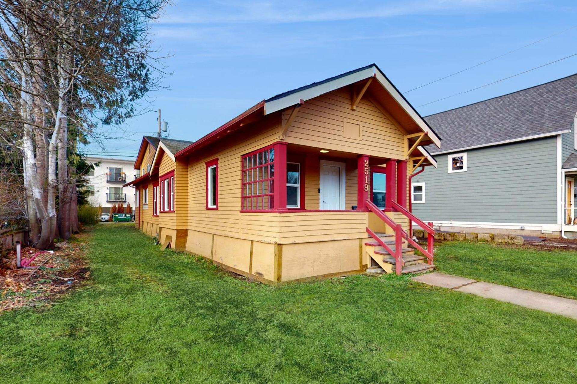Fountain District Bungalow