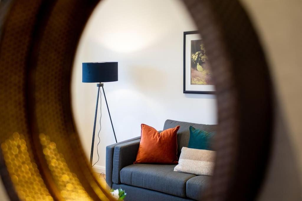 The Lodge Manchester Airport Free parking Wi-Fi