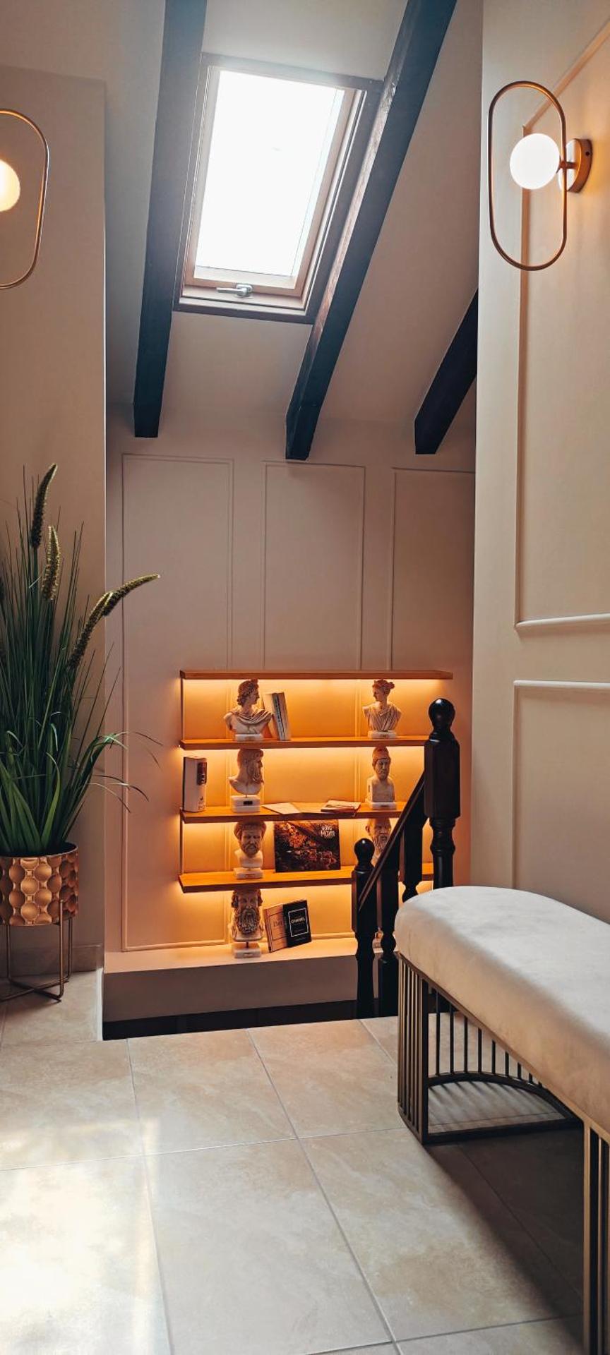 L Suites The Writer's House