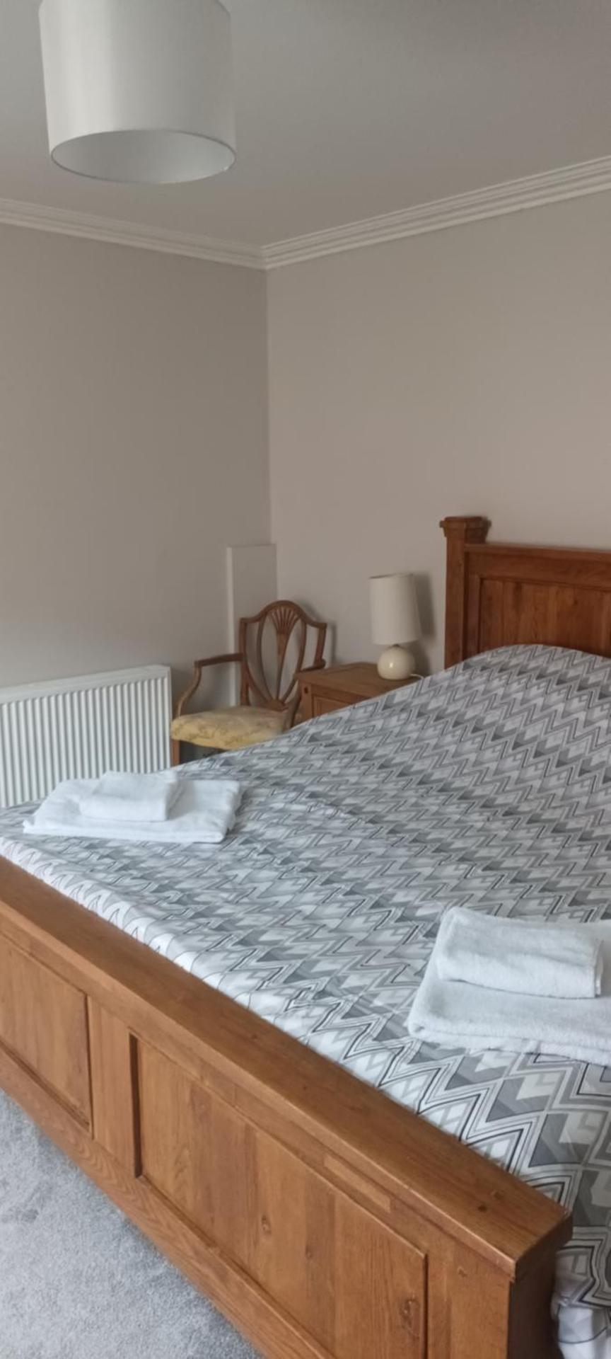 Eglinton Road - Super King - Private Bathroom