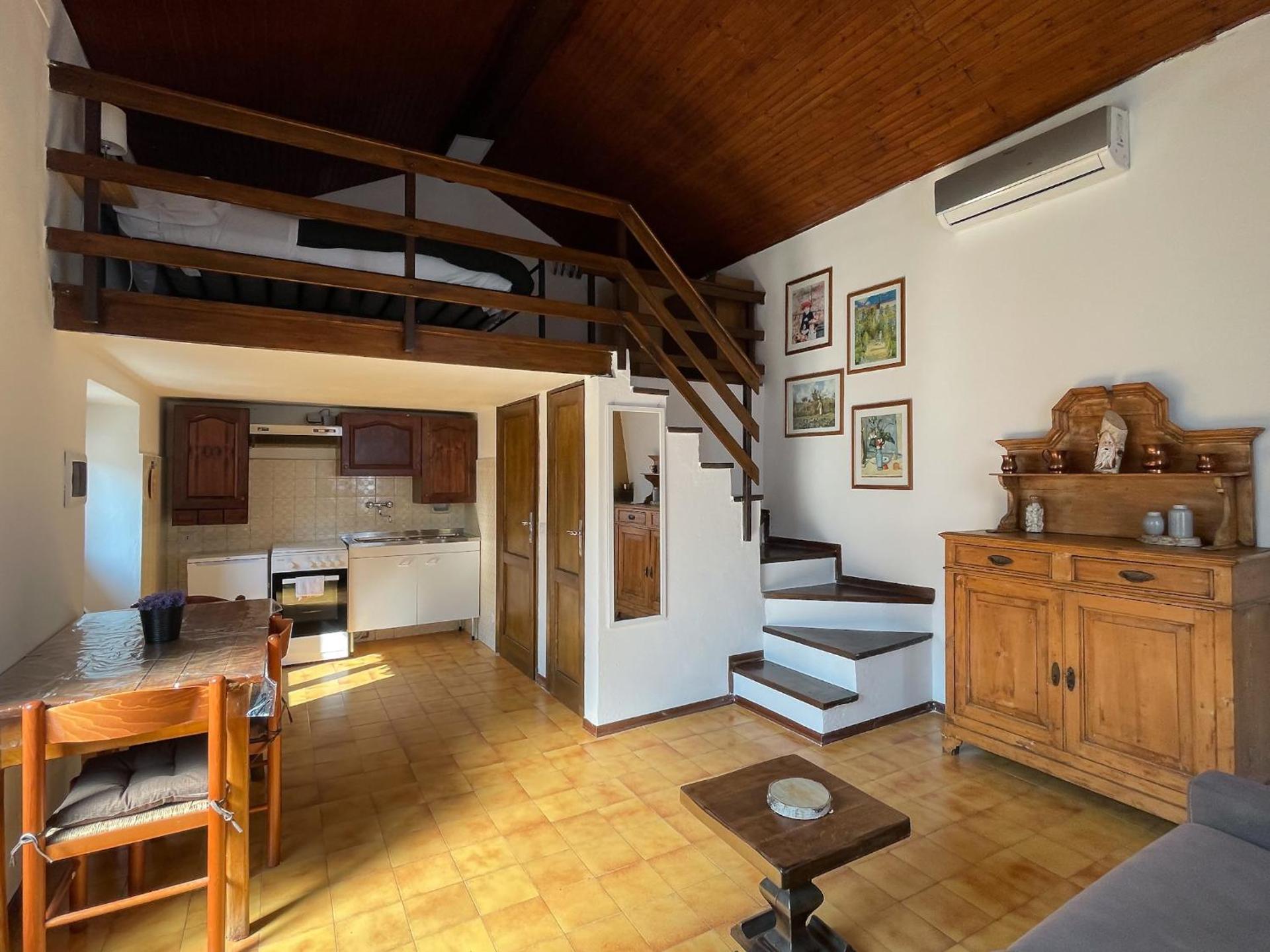 Breva, Loft tra gli ulivi ed il lago