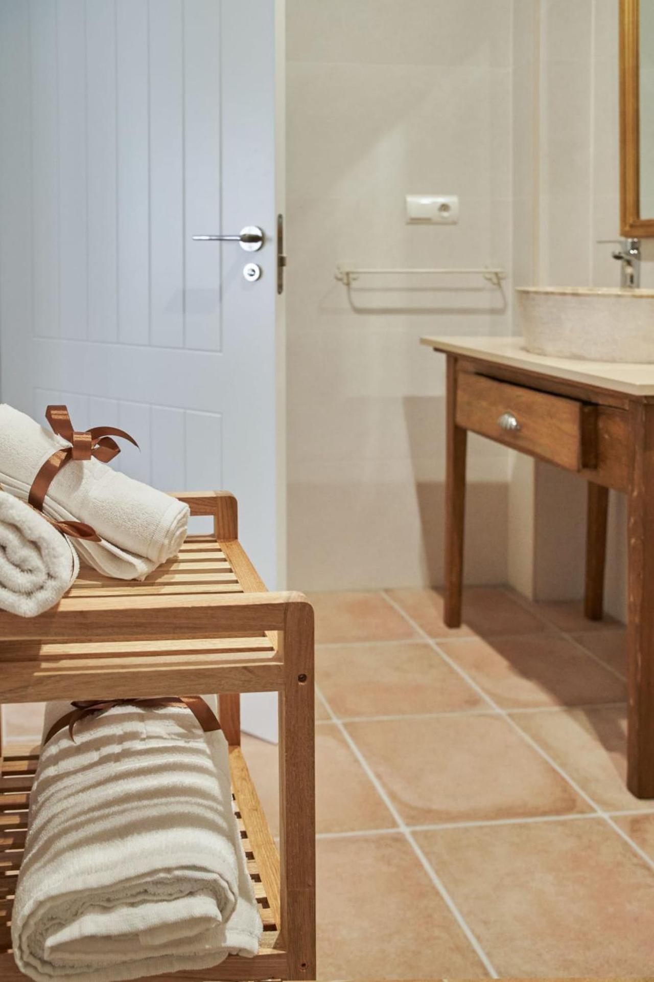 Casas Rurales El Aljibe, Jara