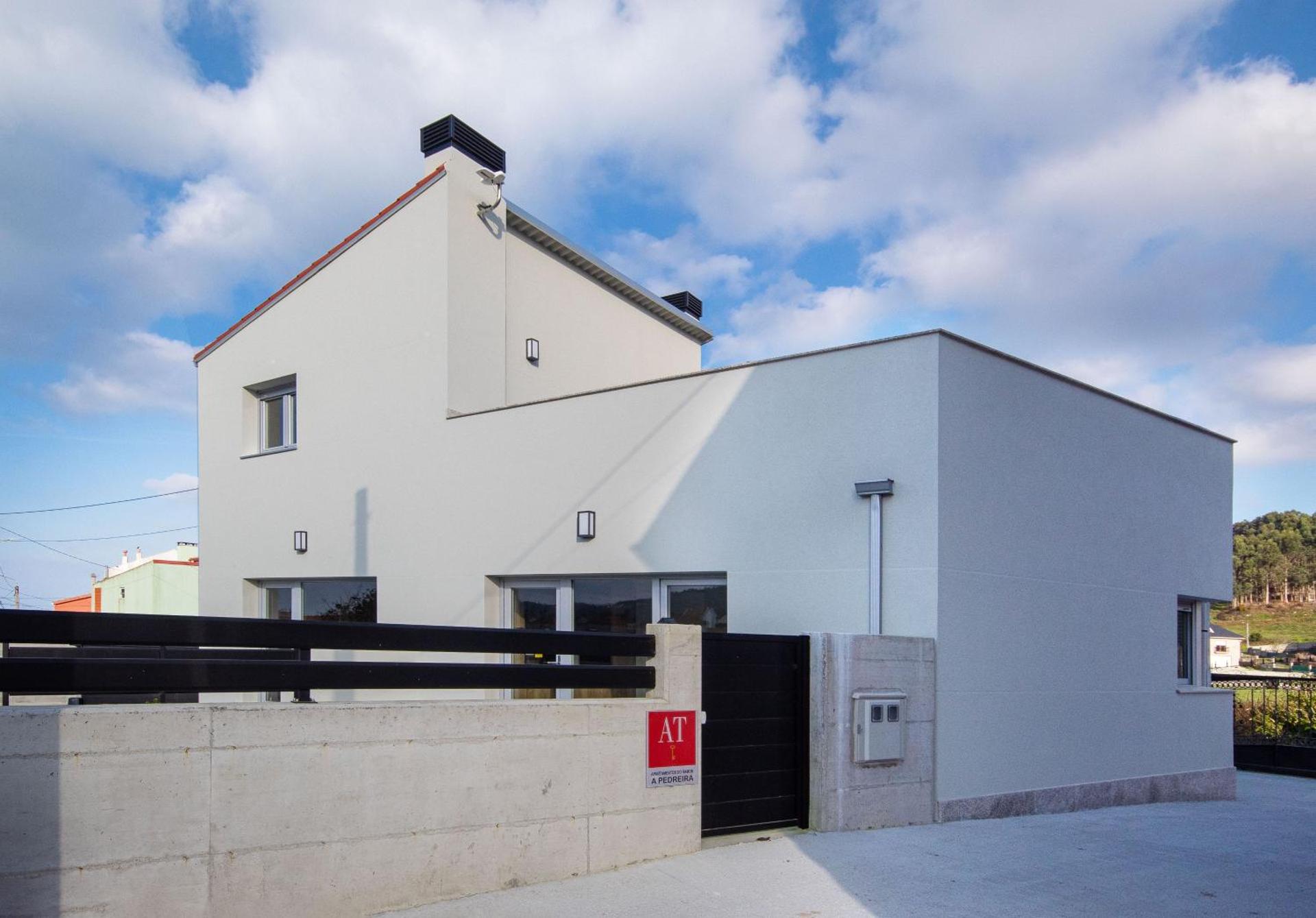 AG Casa do Ramon en Playa Razo con patio exterior