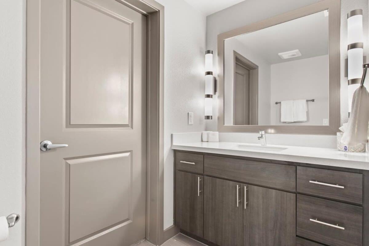 Cozysuites PHX RORO Gym Pool Pets Parking #12