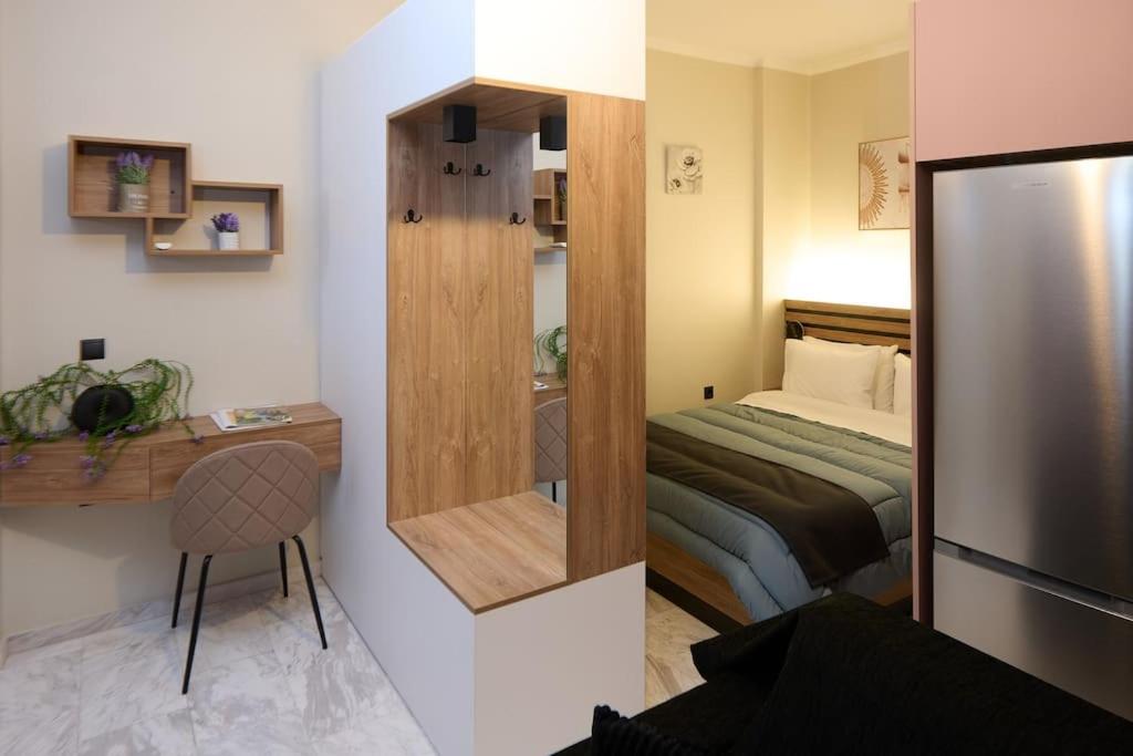 2024 superior modern studio!