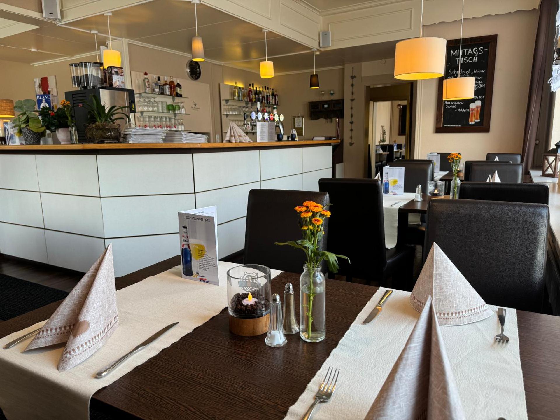 Restaurant/places to eat