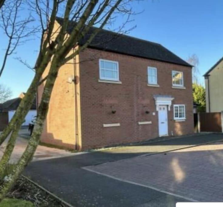 Lichfield City Cathedral Walk 3 Bedroom Coachhouse