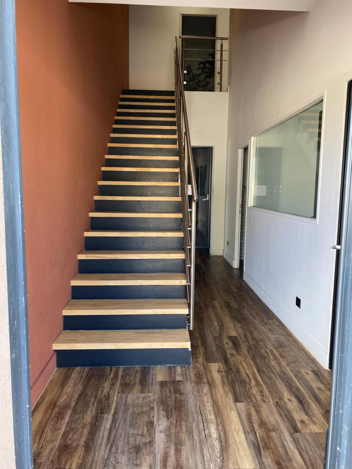 Villa 400m2 piscine intérieure très calme